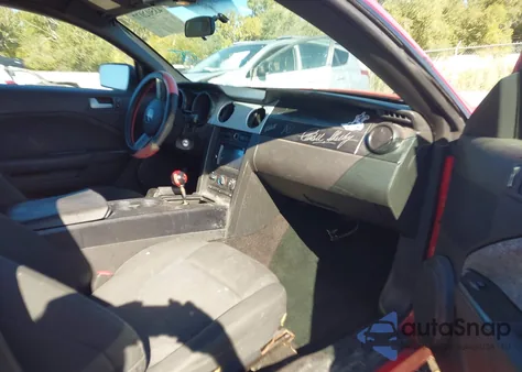 2006 Ford Mustang Gt из США, поврежденный, VIN 1ZVHT82HX65106072